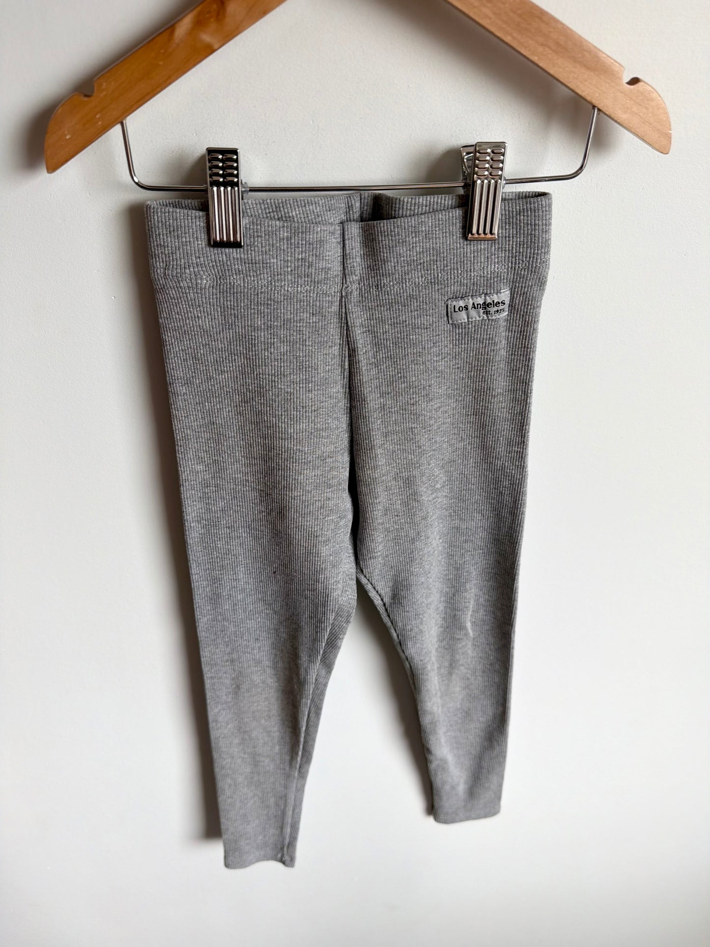 Zara Grey Rib Leggings (PLAY) / 6-7 years