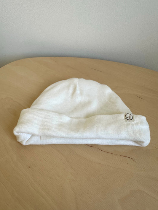 White Organic Hat / 0-3m