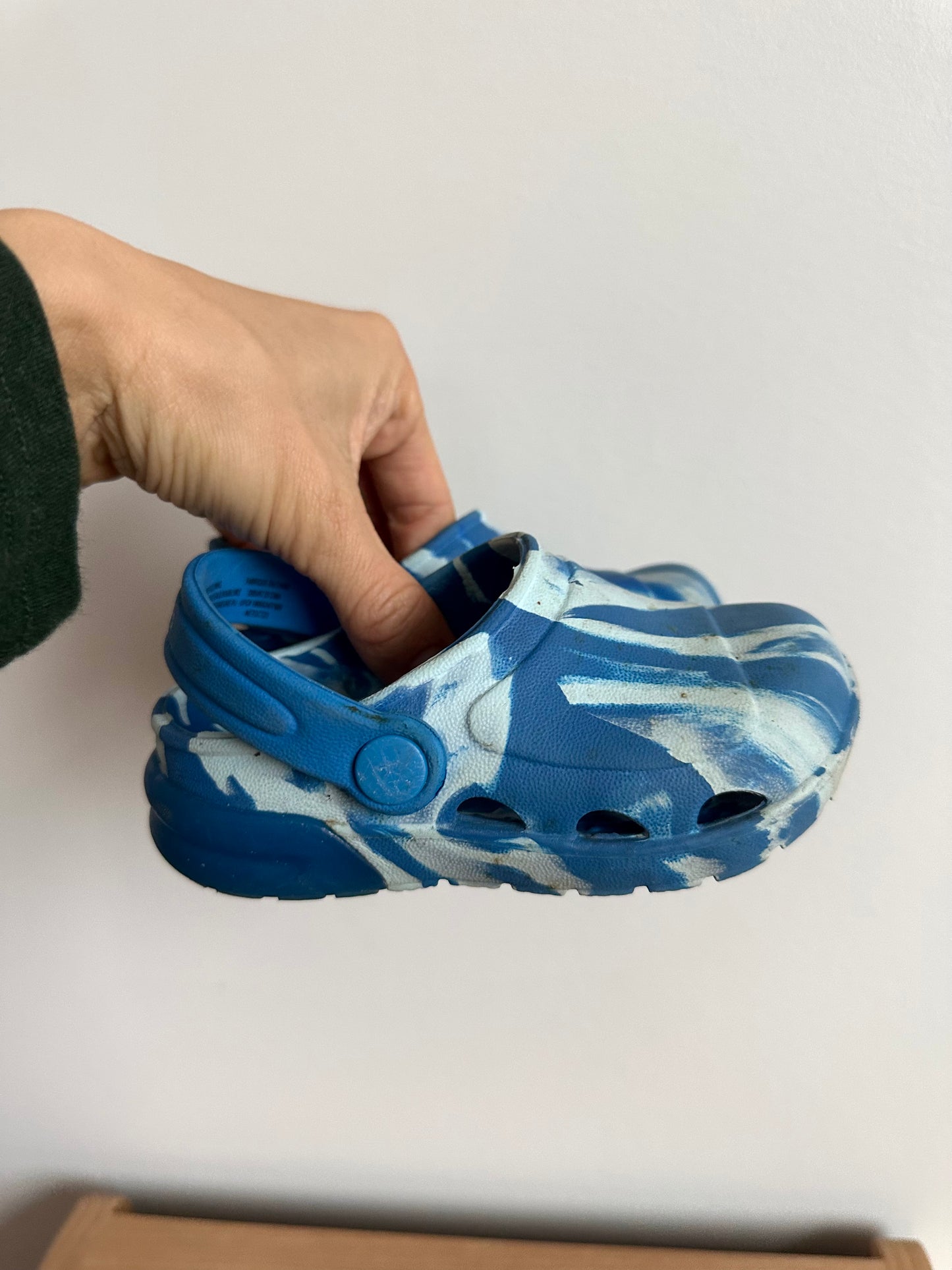 Blue White Sandals (PLAY) / Size 6 Toddler (No Shipping)