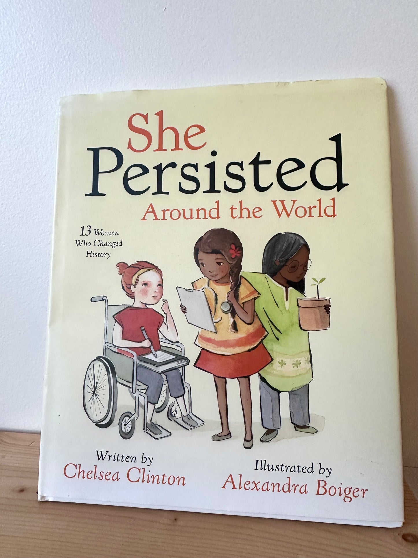 She Persisted Around the World Book / 4-8 years