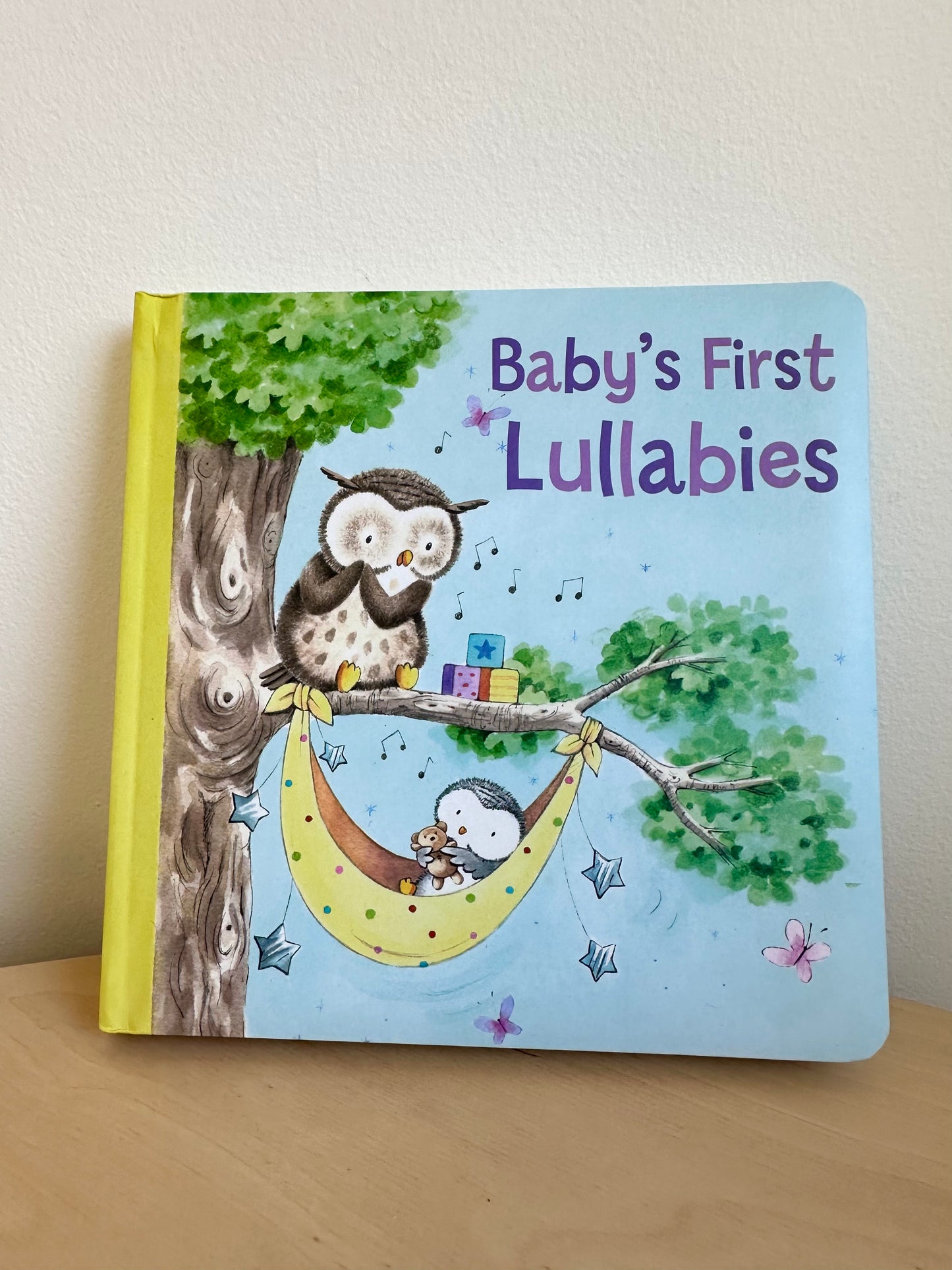 Baby's First Lullabies Book / 0-3 years