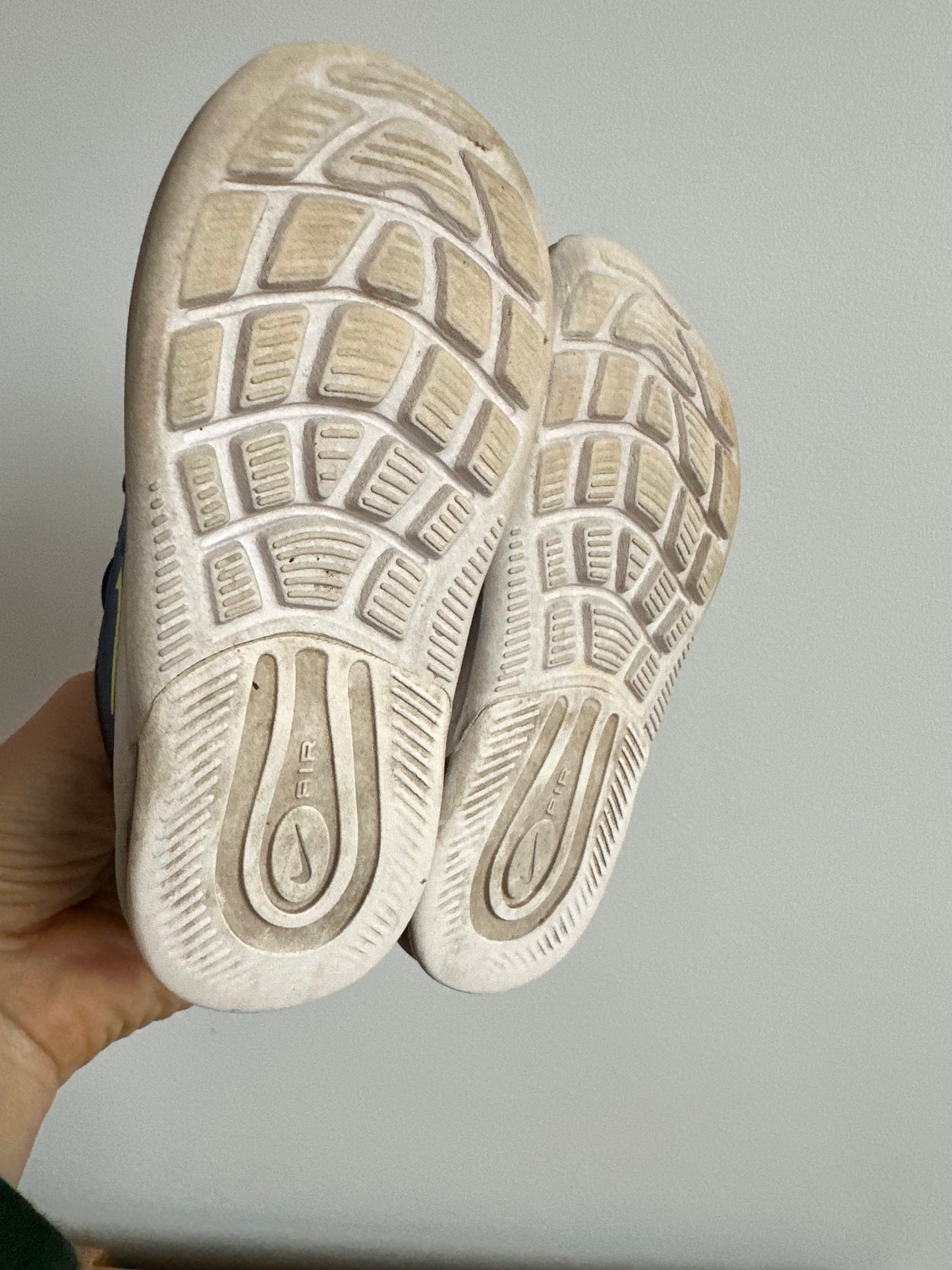 Nike Max Navy Shoes / Size 7 Toddler?