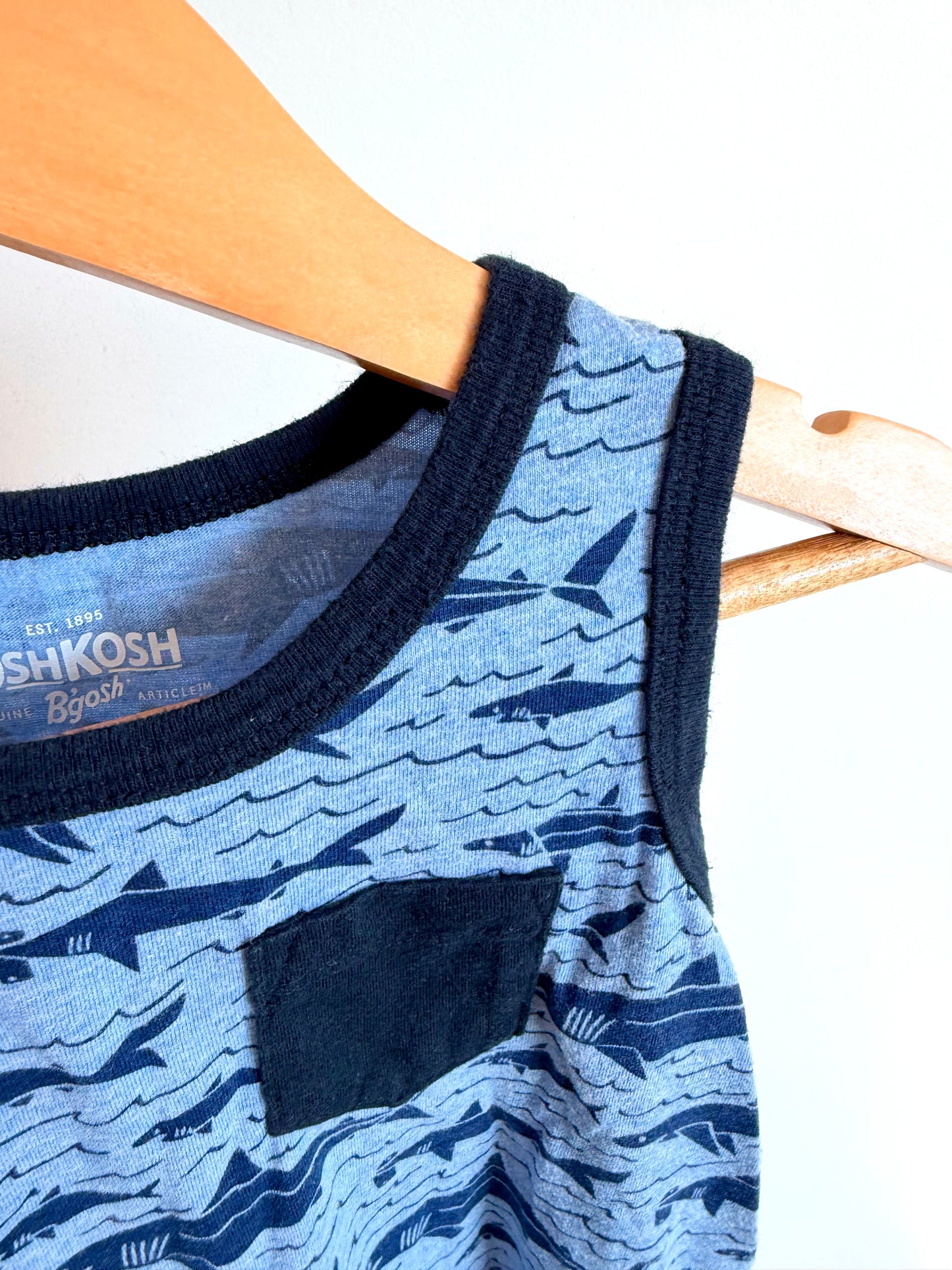 Shark Pocket Tank Top / 3T