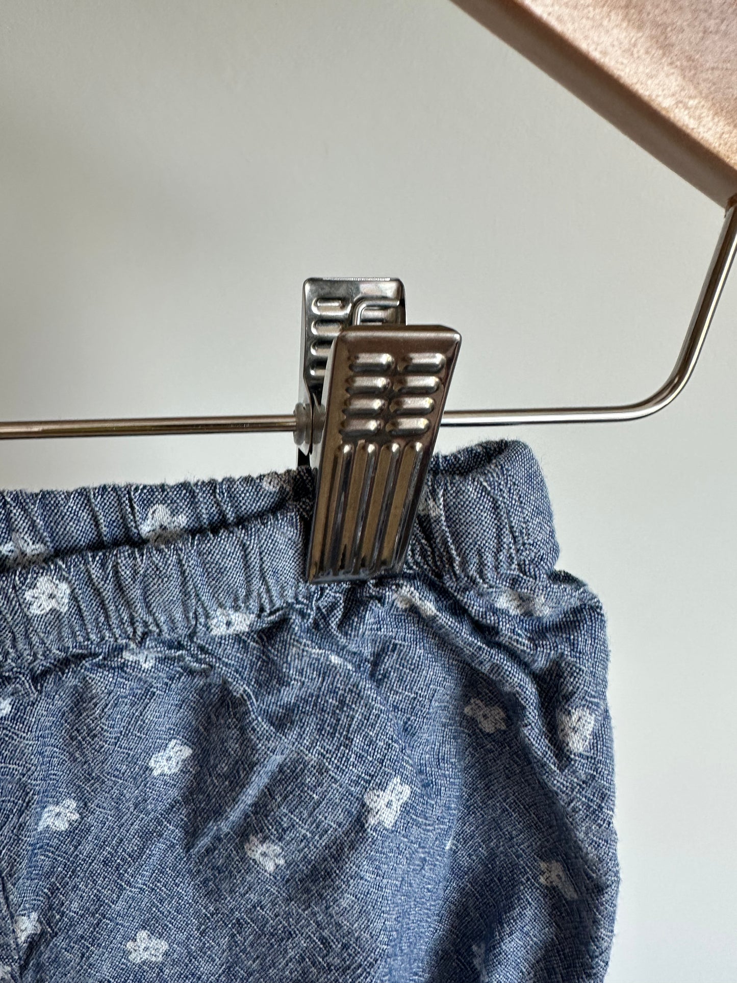 Chambray Flower Bubble Shorts / 18m