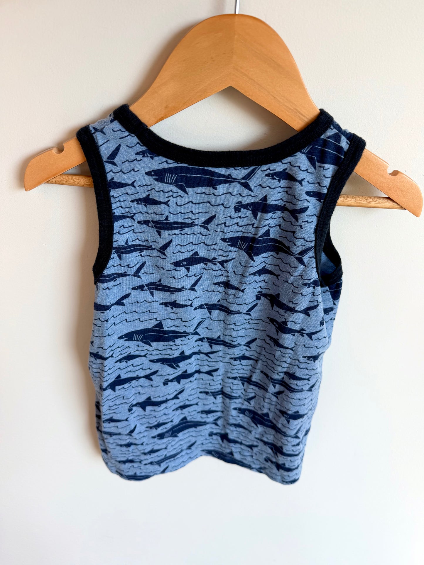 Shark Pocket Tank Top / 3T