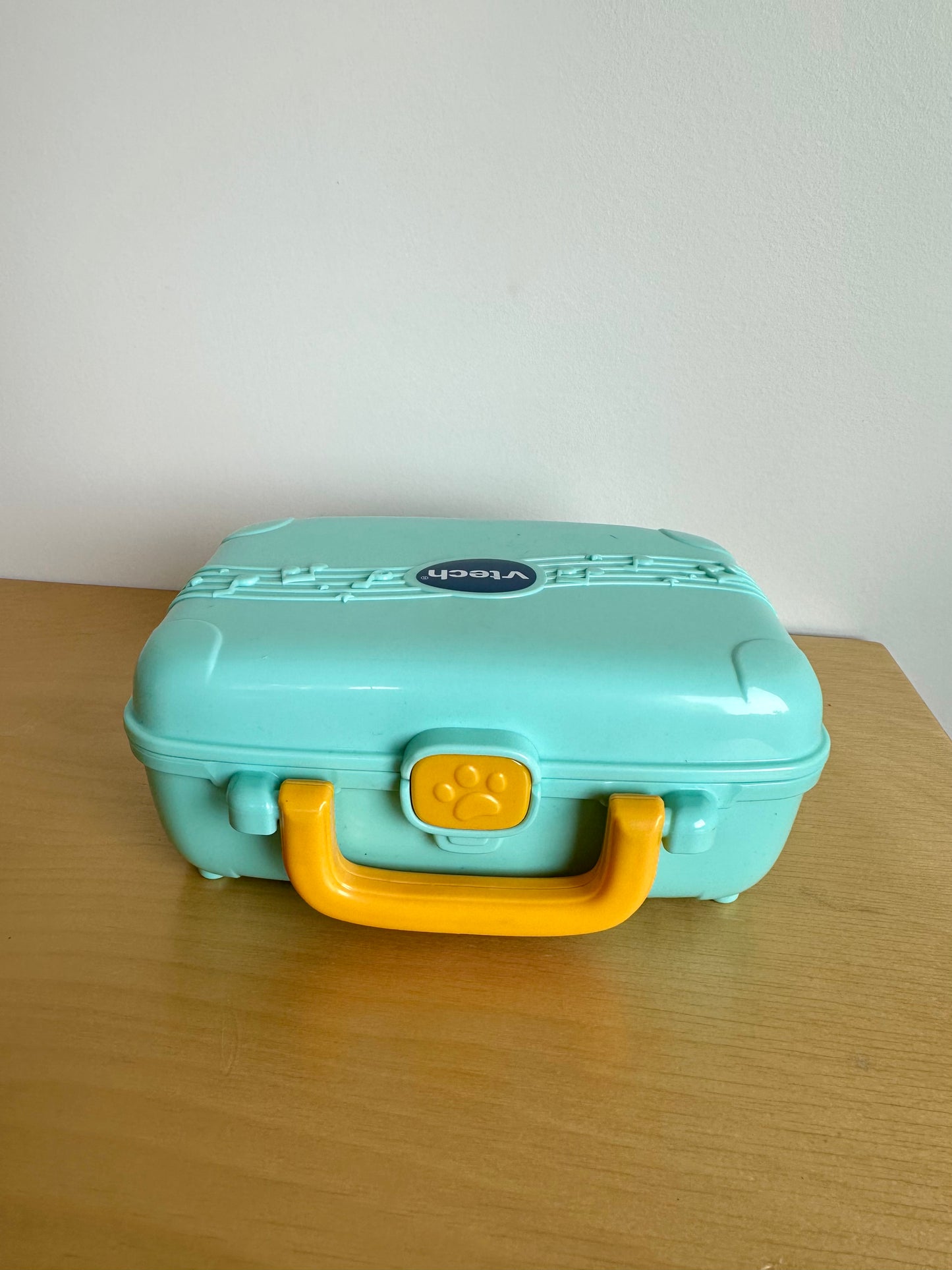 Vtech DJ Scratch Cat Record Player Toy (No Shipping)