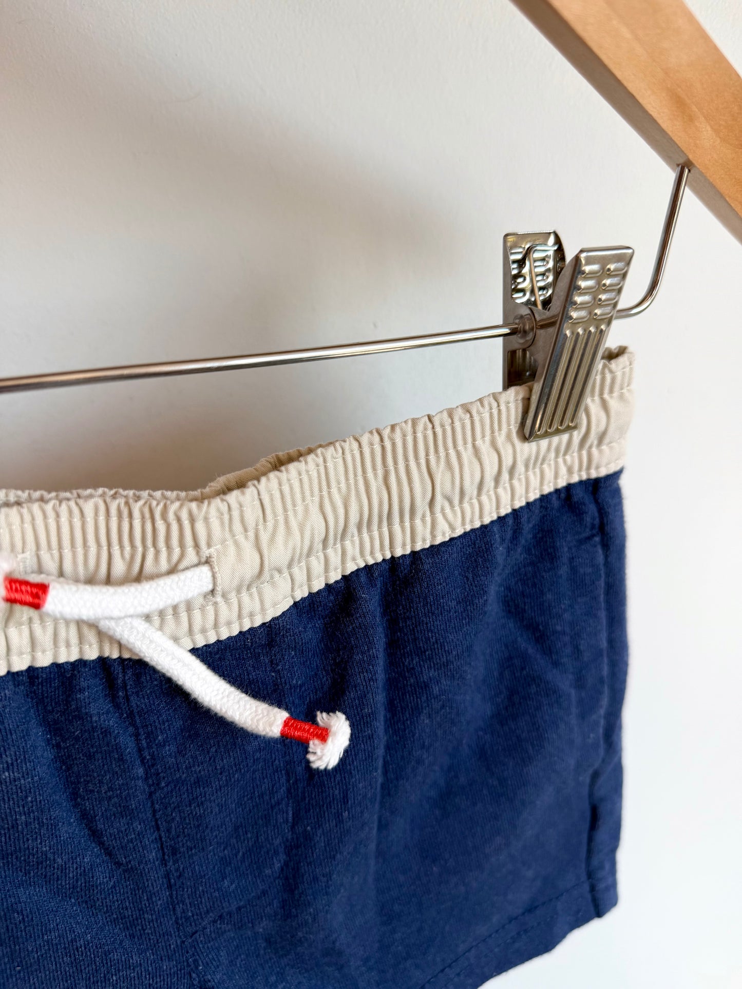Navy with Cream Waistband Shorts / 2T