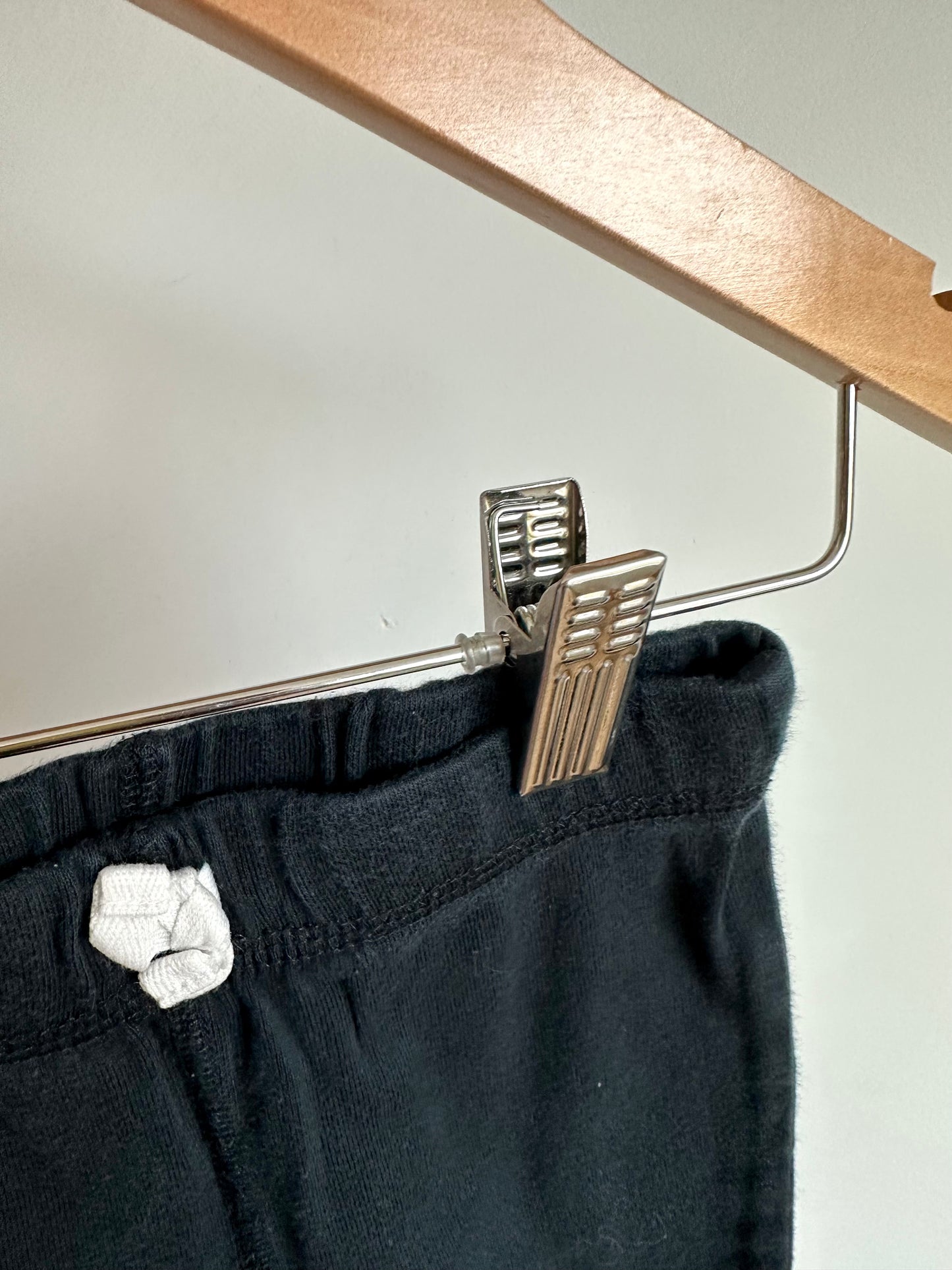 Black Pants with White Drawstring / 24m