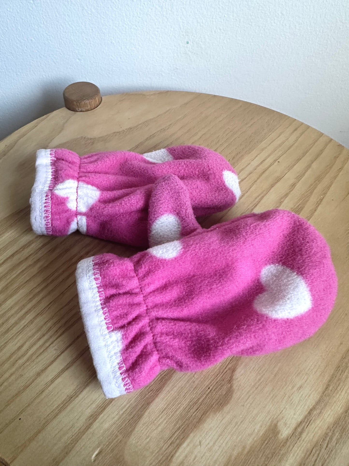 Pink Heart Mittens / 6m