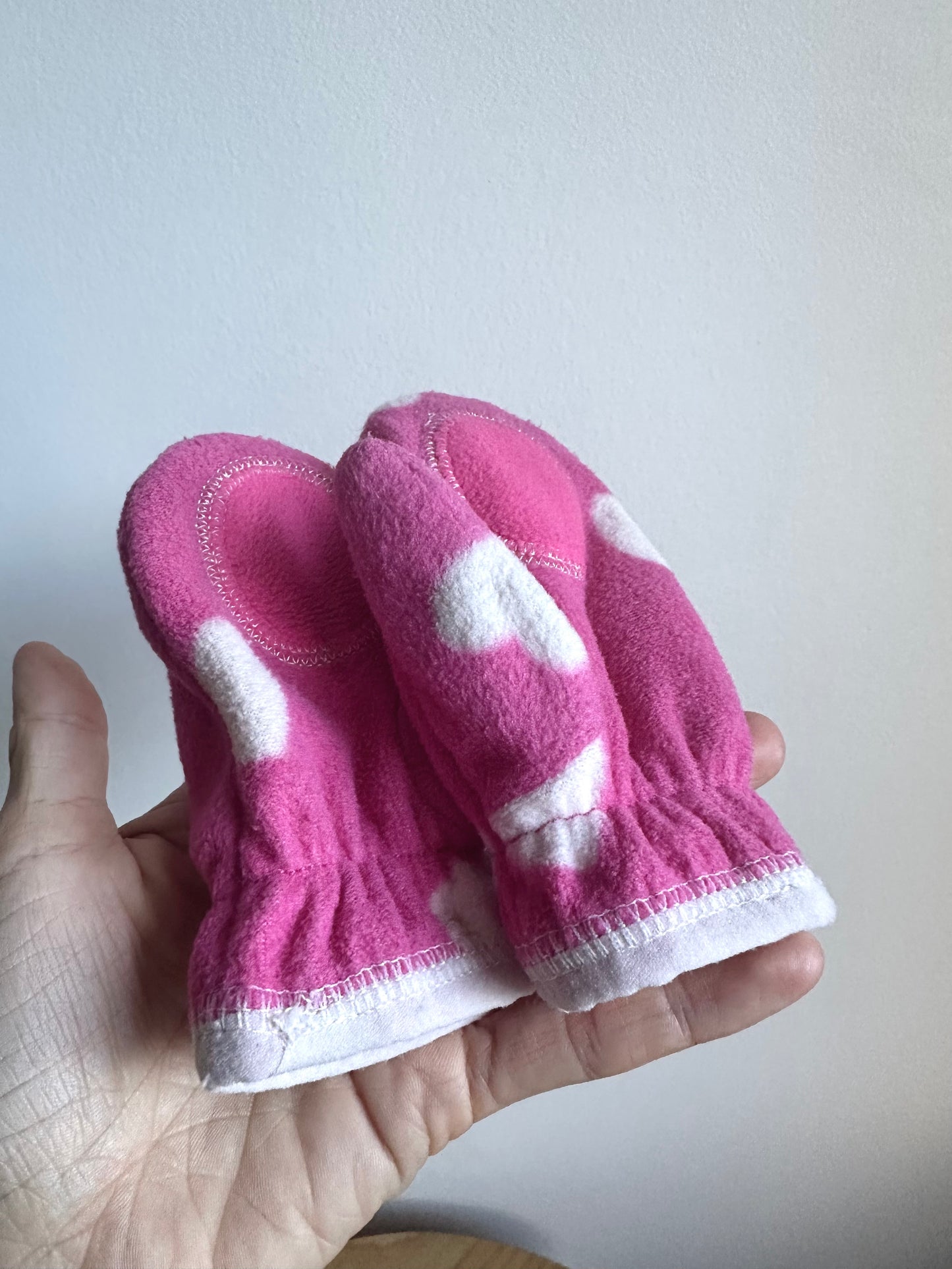 Pink Heart Mittens / 6m