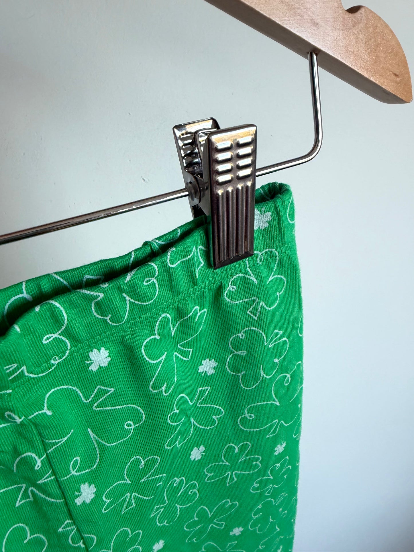 St. Patrick’s Day Clover Leggings / 3T