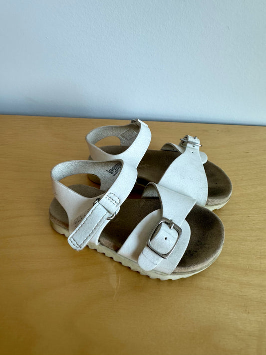 White Strap Sandals / Size 5 Toddler