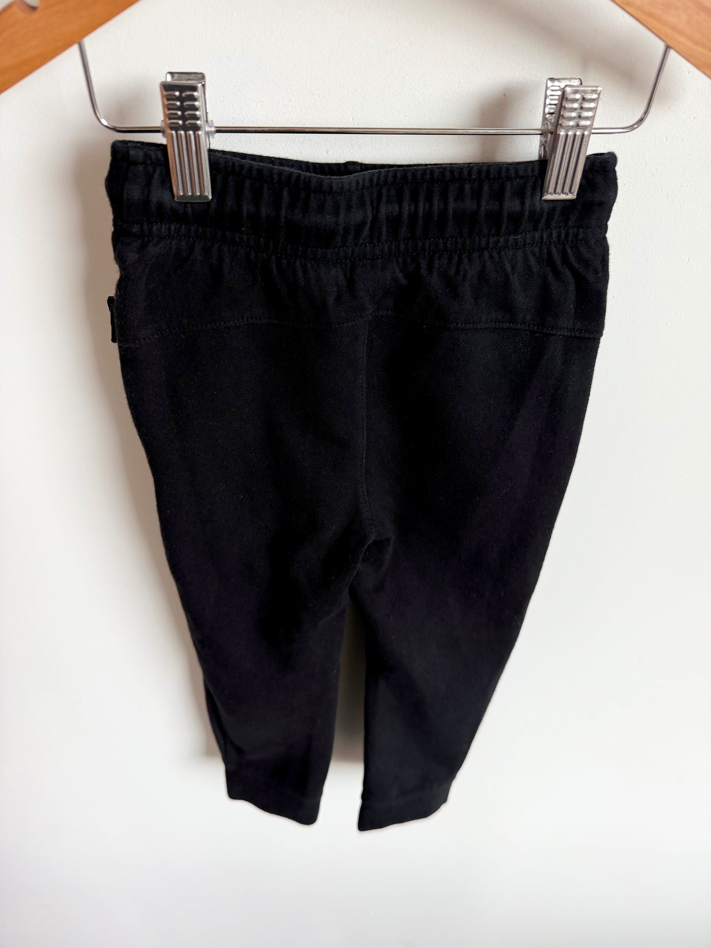 Black Tapered Pocket Zipper Sweat Pants / 2T