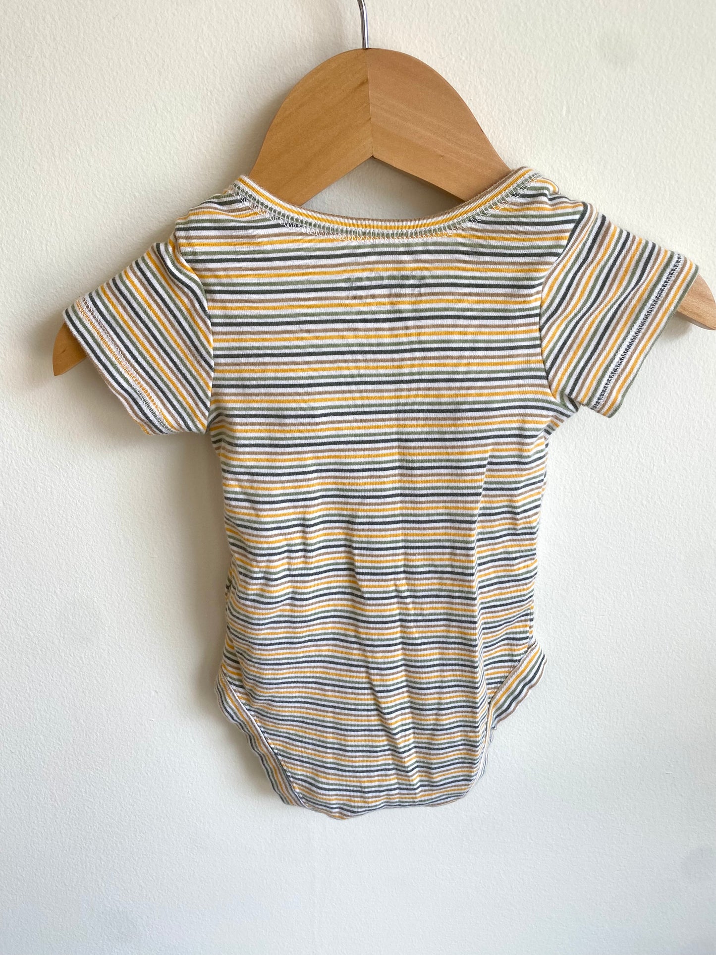 Striped Colored Bodysuit / 6-9m