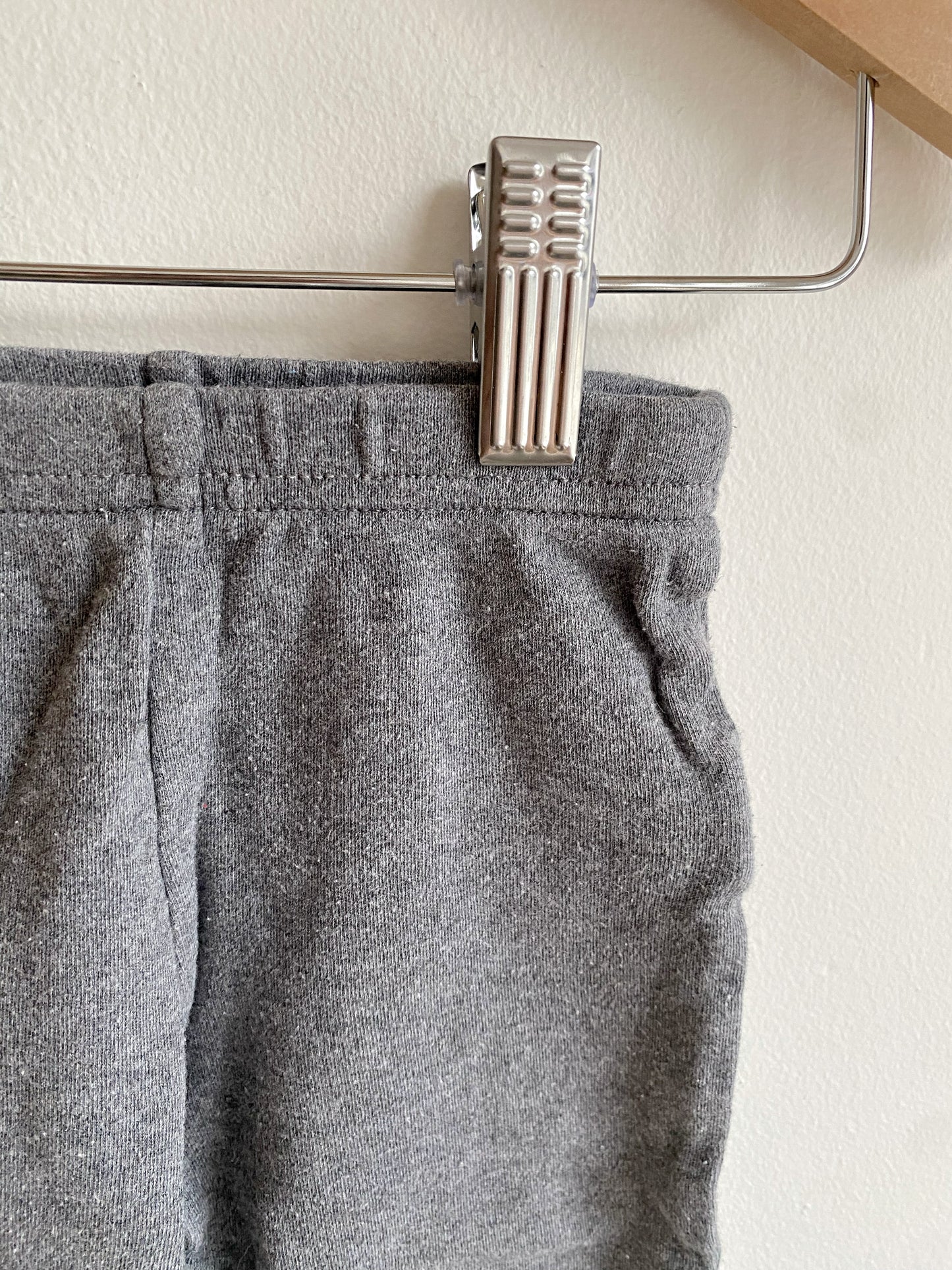 Grey Comfy Sweatpants / 6-9m