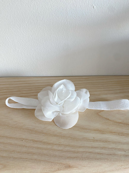 White Flower Headband / 1-2 years