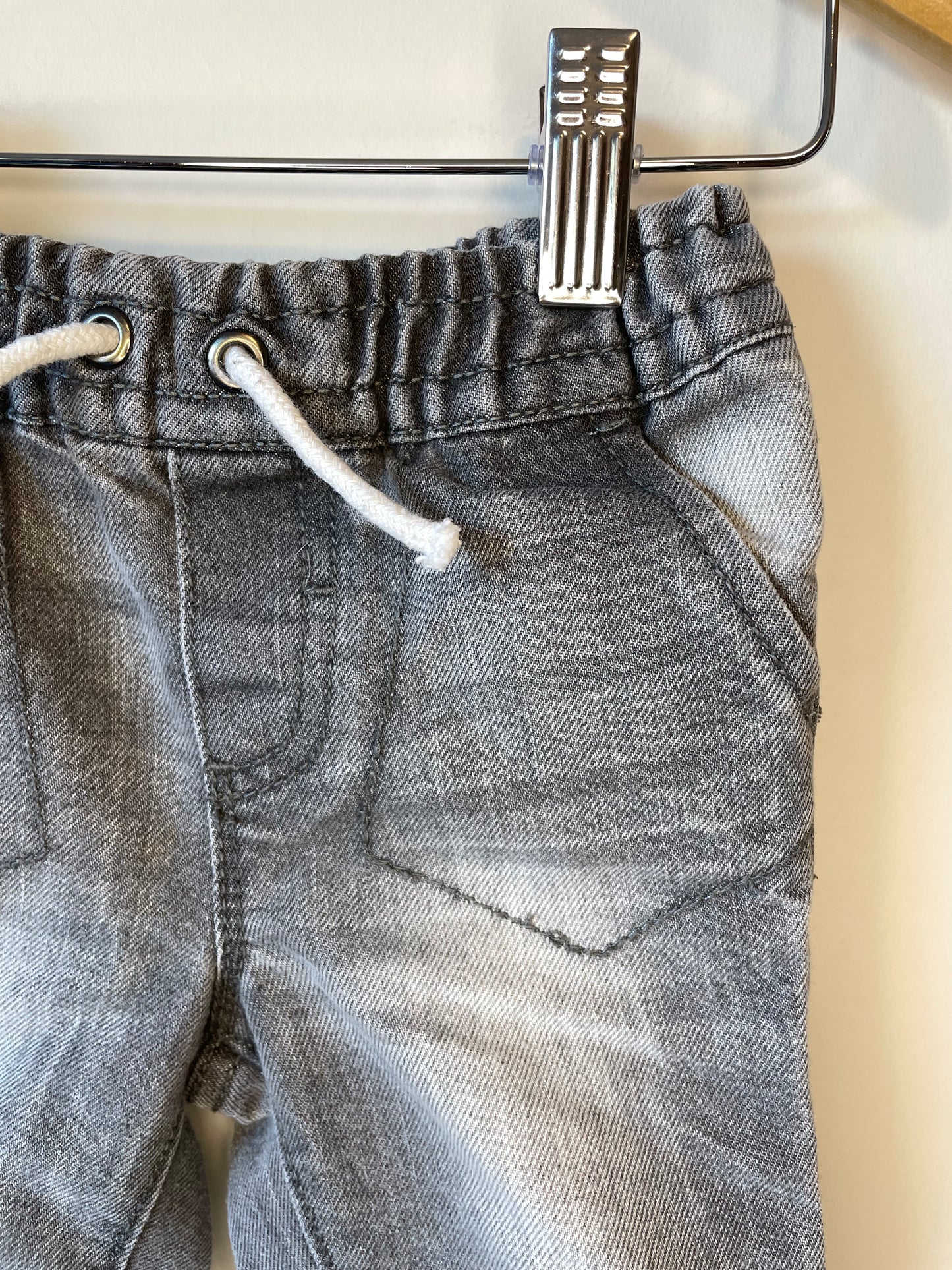 Grey wash Jeans / 3-6m